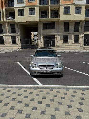 Mercedes C 240 2001, 452,300 km - 2.6 l - Sumqayıt