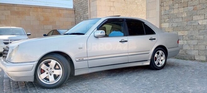 Mercedes E 240 1998, 566,683 km - 2.4 l - Bakı