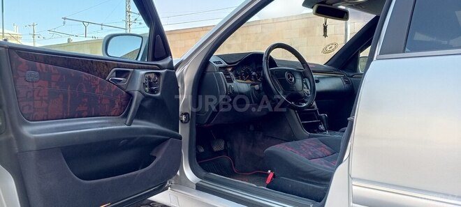 Mercedes E 240 1998, 566,683 km - 2.4 l - Bakı