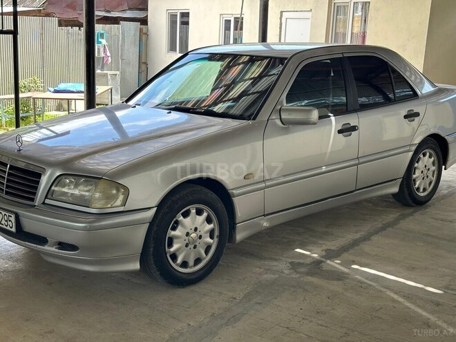 Mercedes C 220 d 1998, 370,110 km - 2.2 л - İsmayıllı