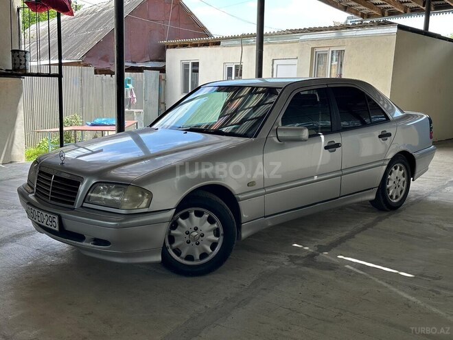 Mercedes C 220 d 1998, 370,110 km - 2.2 л - İsmayıllı