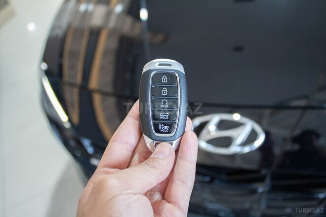 Hyundai  2023, 14,000 km - 1.6 l - Bakı