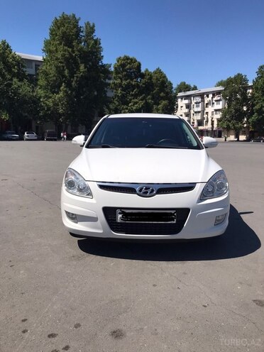 Hyundai i30 2010, 266,822 km - 1.6 л - Mingəçevir