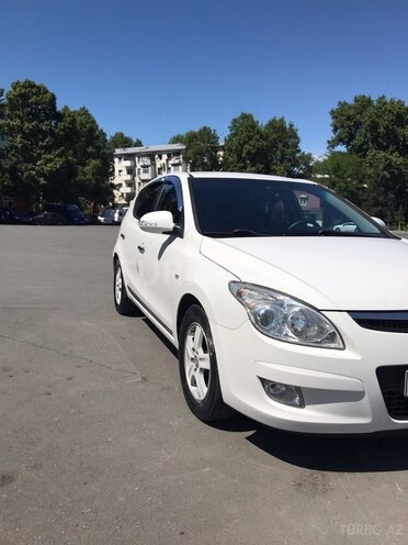 Hyundai i30 2010, 266,822 km - 1.6 л - Mingəçevir