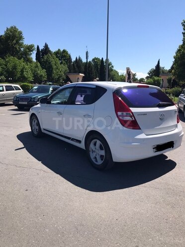 Hyundai i30 2010, 266,822 km - 1.6 л - Mingəçevir