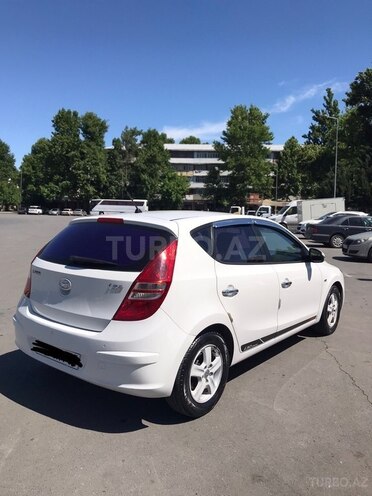 Hyundai i30 2010, 266,822 km - 1.6 л - Mingəçevir