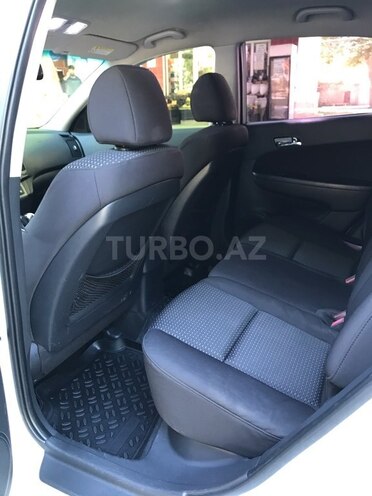 Hyundai i30 2010, 266,822 km - 1.6 л - Mingəçevir