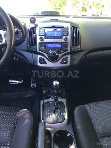 Hyundai i30 2010, 266,822 km - 1.6 л - Mingəçevir