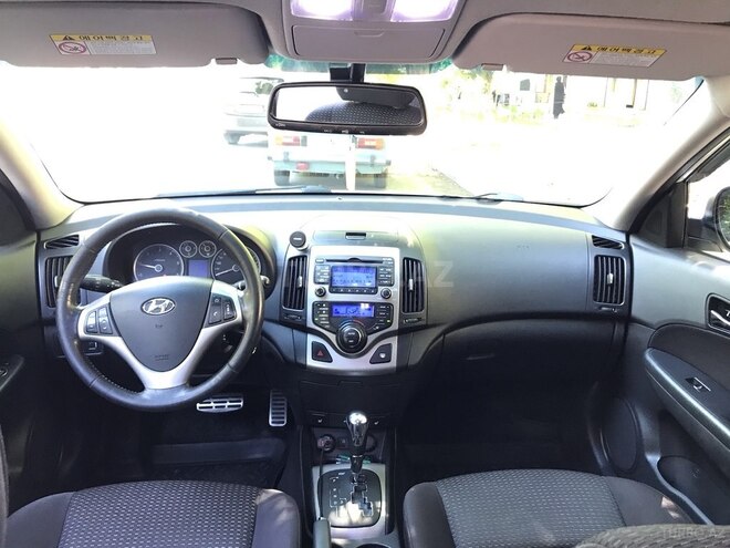 Hyundai i30 2010, 266,822 km - 1.6 л - Mingəçevir