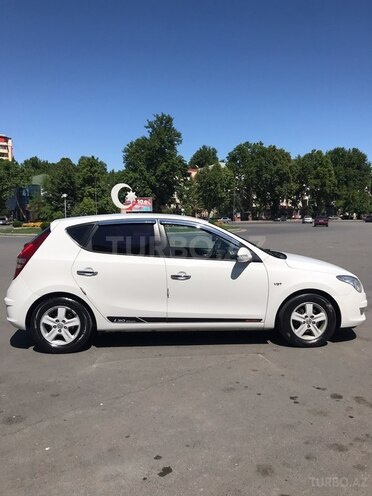 Hyundai i30 2010, 266,822 km - 1.6 л - Mingəçevir
