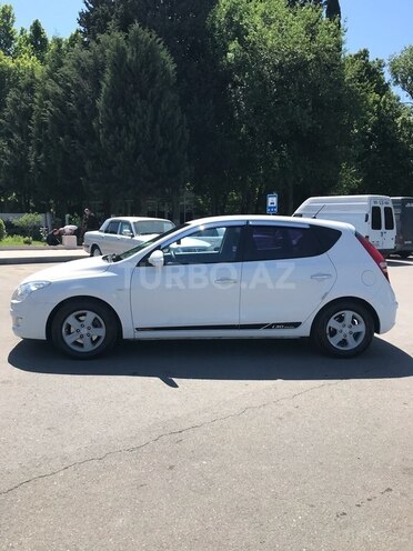 Hyundai i30 2010, 266,822 km - 1.6 л - Mingəçevir