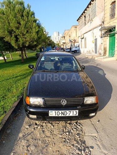 Volkswagen Polo 2002, 300,000 km - 1.9 l - Bakı
