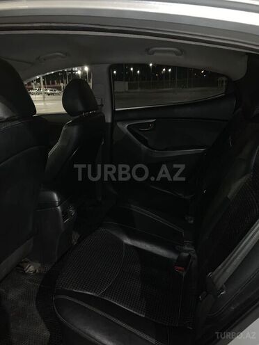 Hyundai Avante 2014, 268,000 km - 1.6 л - Bakı