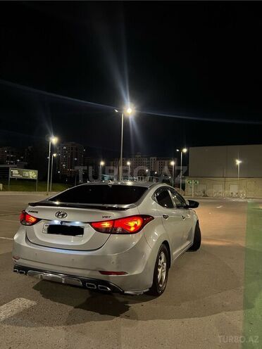 Hyundai Avante 2014, 268,000 km - 1.6 л - Bakı