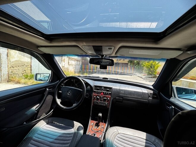Mercedes C 220 d 2000, 302,444 km - 2.2 л - Xırdalan