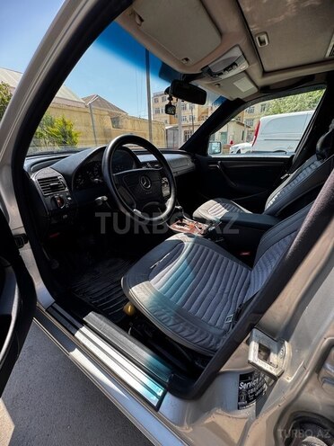 Mercedes C 220 d 2000, 302,444 km - 2.2 л - Xırdalan