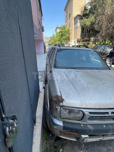 Nissan Pathfinder 1999, 254,368 km - 3.5 l - Bakı