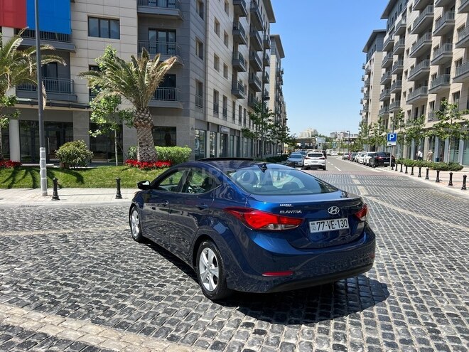 Hyundai Elantra 2015, 155,546 km - 1.8 l - Bakı