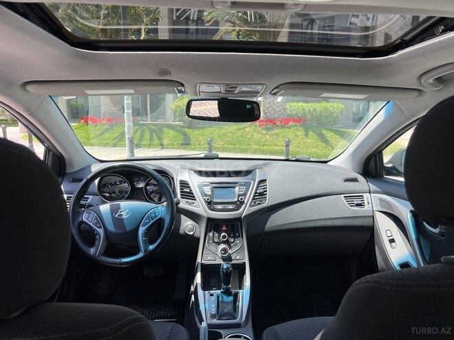 Hyundai Elantra 2015, 155,546 km - 1.8 l - Bakı