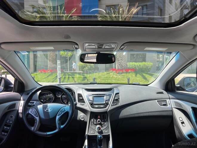 Hyundai Elantra 2015, 155,546 km - 1.8 l - Bakı
