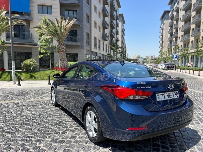 Hyundai Elantra 2015, 155,546 km - 1.8 l - Bakı