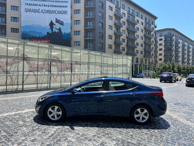 Hyundai Elantra 2015, 155,546 km - 1.8 l - Bakı