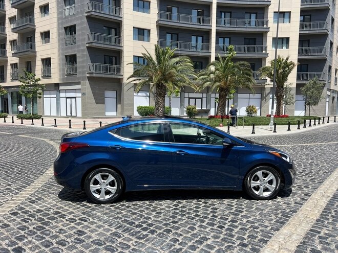 Hyundai Elantra 2015, 155,546 km - 1.8 l - Bakı