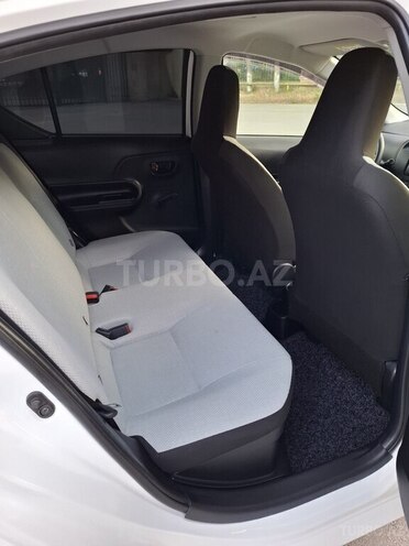 Toyota Aqua 2018, 72,000 km - 1.5 l - Bakı