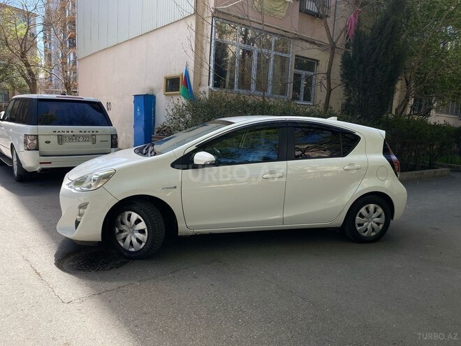 Toyota Aqua 2017, 80,000 km - 1.5 l - Bakı