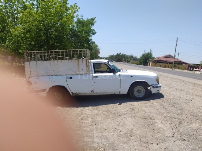 GAZ 3110 1999, 200,000 km - 2.4 l - Saatlı