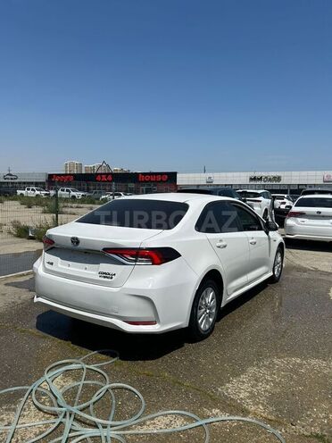 Toyota Corolla 2023, 100,000 km - 1.8 l - Bakı