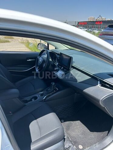 Toyota Corolla 2023, 100,000 km - 1.8 l - Bakı