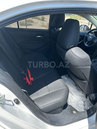 Toyota Corolla 2023, 100,000 km - 1.8 l - Bakı