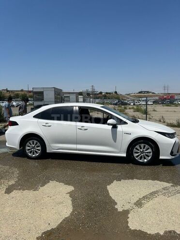 Toyota Corolla 2023, 100,000 km - 1.8 l - Bakı