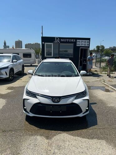 Toyota Corolla 2023, 100,000 km - 1.8 l - Bakı