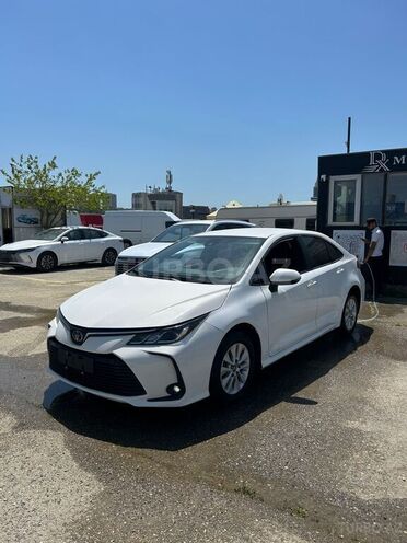 Toyota Corolla 2023, 100,000 km - 1.8 l - Bakı