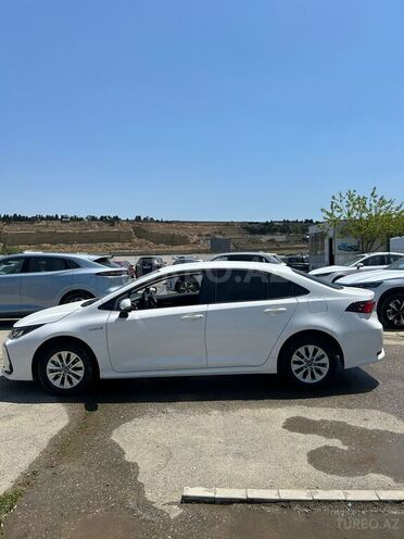 Toyota Corolla 2023, 98,000 km - 1.8 l - Bakı