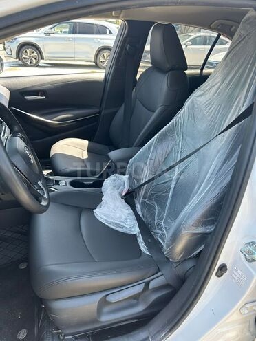 Toyota Corolla 2023, 98,000 km - 1.8 l - Bakı