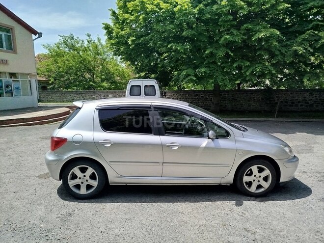 Peugeot 307 2005, 176,000 km - 2.0 l - Qax