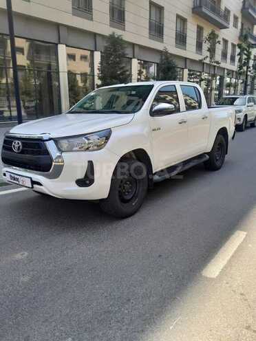 Toyota Hilux-10