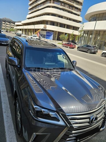 Lexus LX 570-4