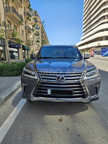 Lexus LX 570-14
