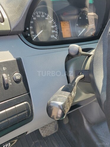 Mercedes Vito 115 2009, 275,000 km - 2.2 л - Bakı