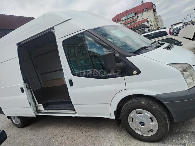 Ford Transit 2011, 192,001 km - 2.4 л - Quba