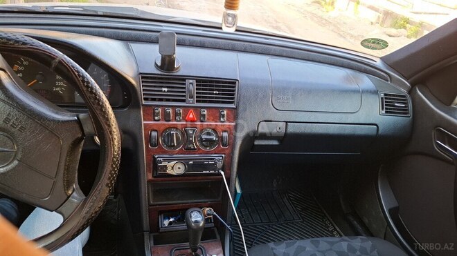 Mercedes C 180 1998, 330,000 km - 1.8 l - Bakı