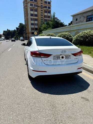 Hyundai Avante 2016, 237,000 km - 1.6 l - Bakı