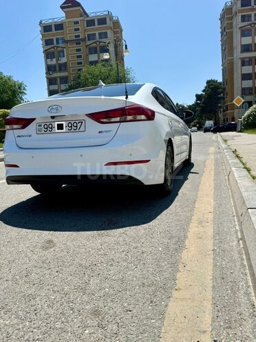 Hyundai Avante 2016, 237,000 km - 1.6 l - Bakı