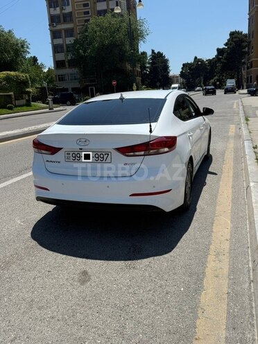Hyundai Avante 2016, 237,000 km - 1.6 l - Bakı