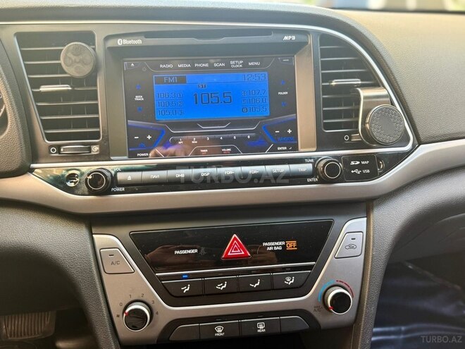 Hyundai Avante 2016, 237,000 km - 1.6 l - Bakı