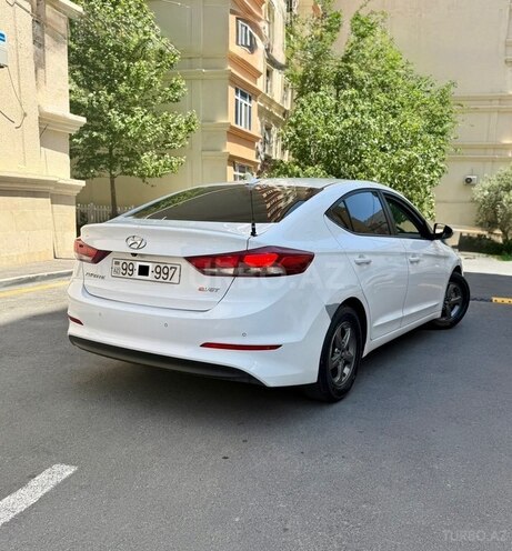 Hyundai Avante 2016, 237,000 km - 1.6 l - Bakı
